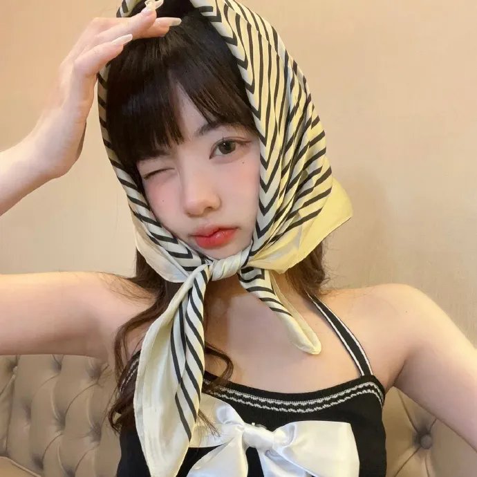 林中窥目